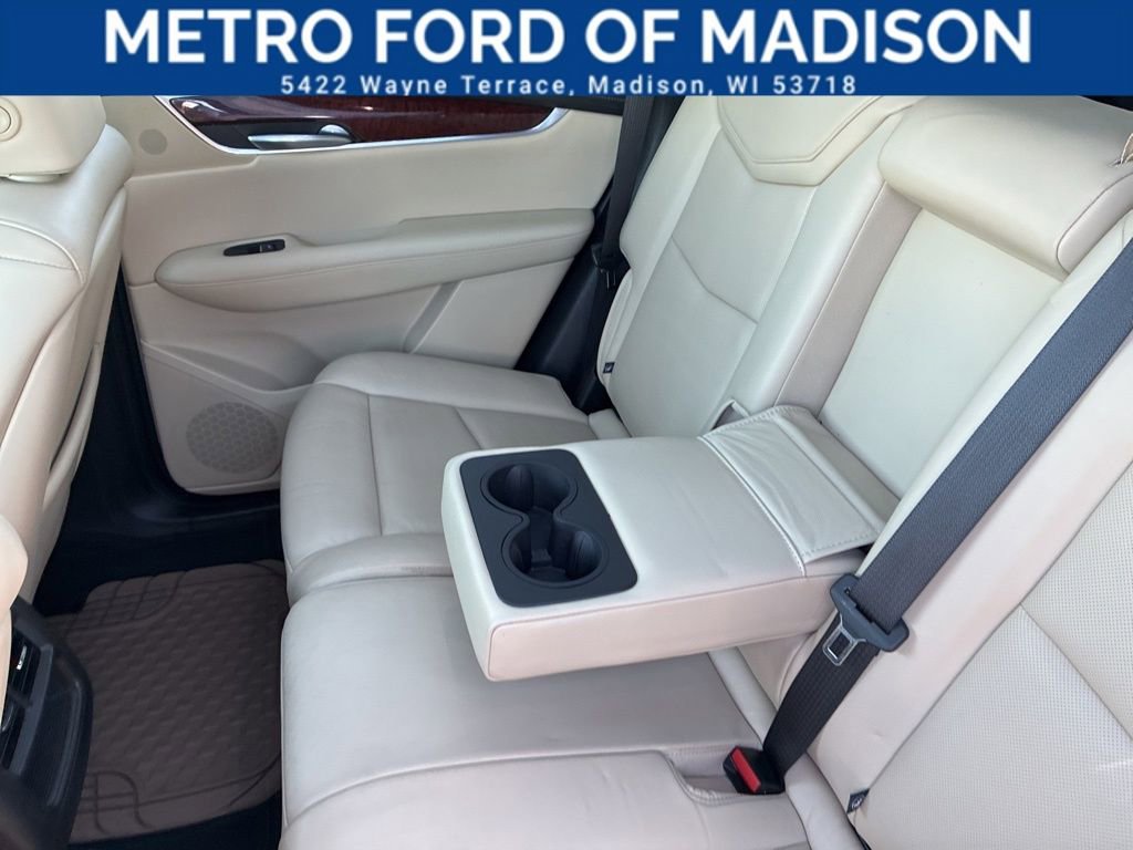 Used 2019 Cadillac XT5 Luxury image 40