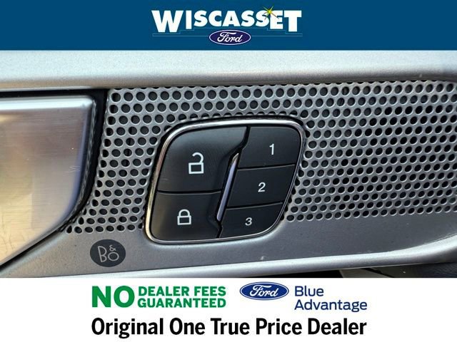 Certified 2022 Ford Explorer Limited w/ Equipment Group 301A image 29