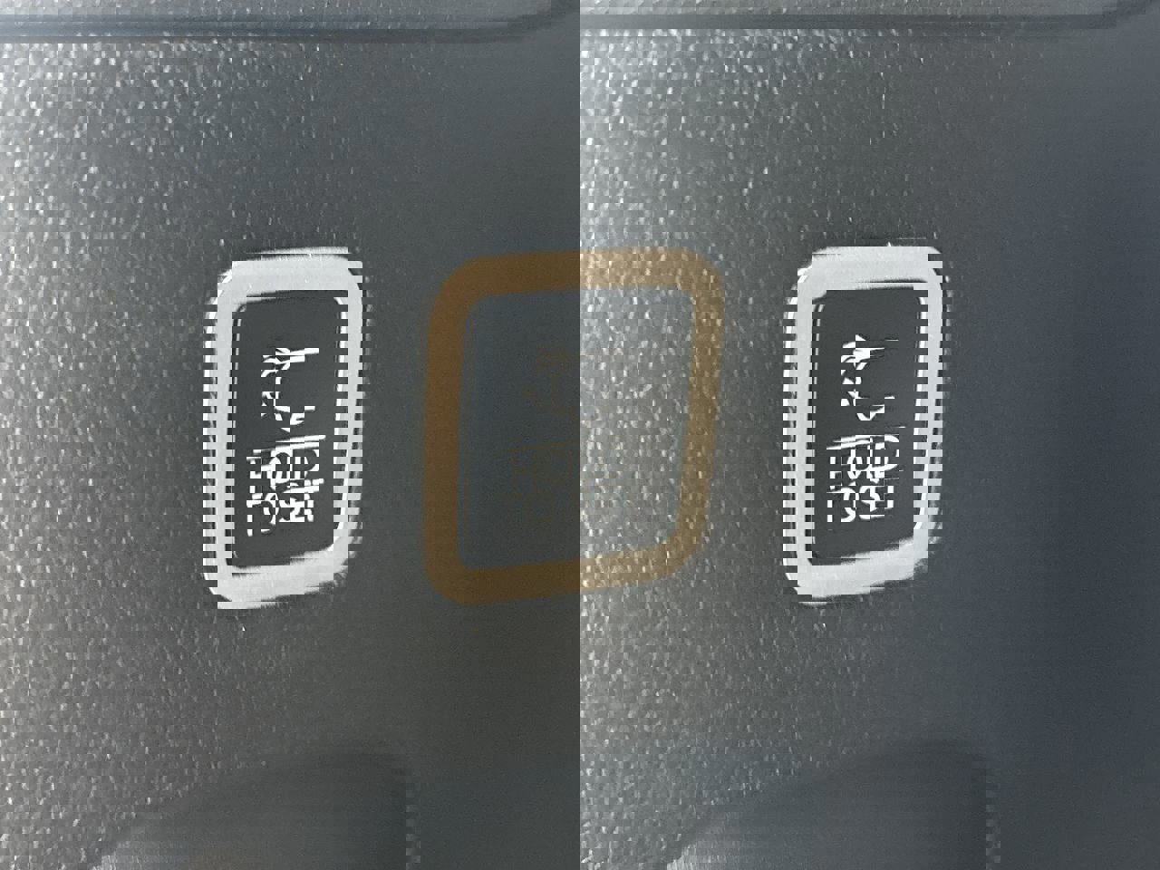 Used 2024 Jeep Wagoneer 2WD image 15