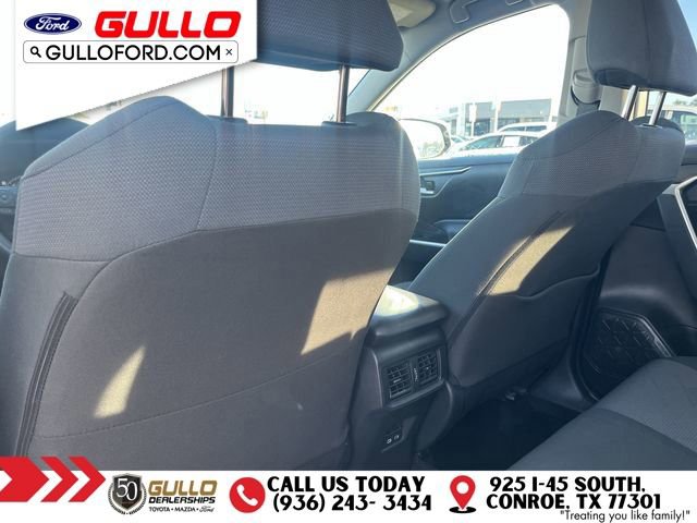 Used 2025 Toyota RAV4 XLE FWD image 15