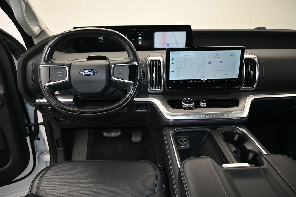Certified 2025 Ford Expedition Max Platinum AWD/4WD image 16