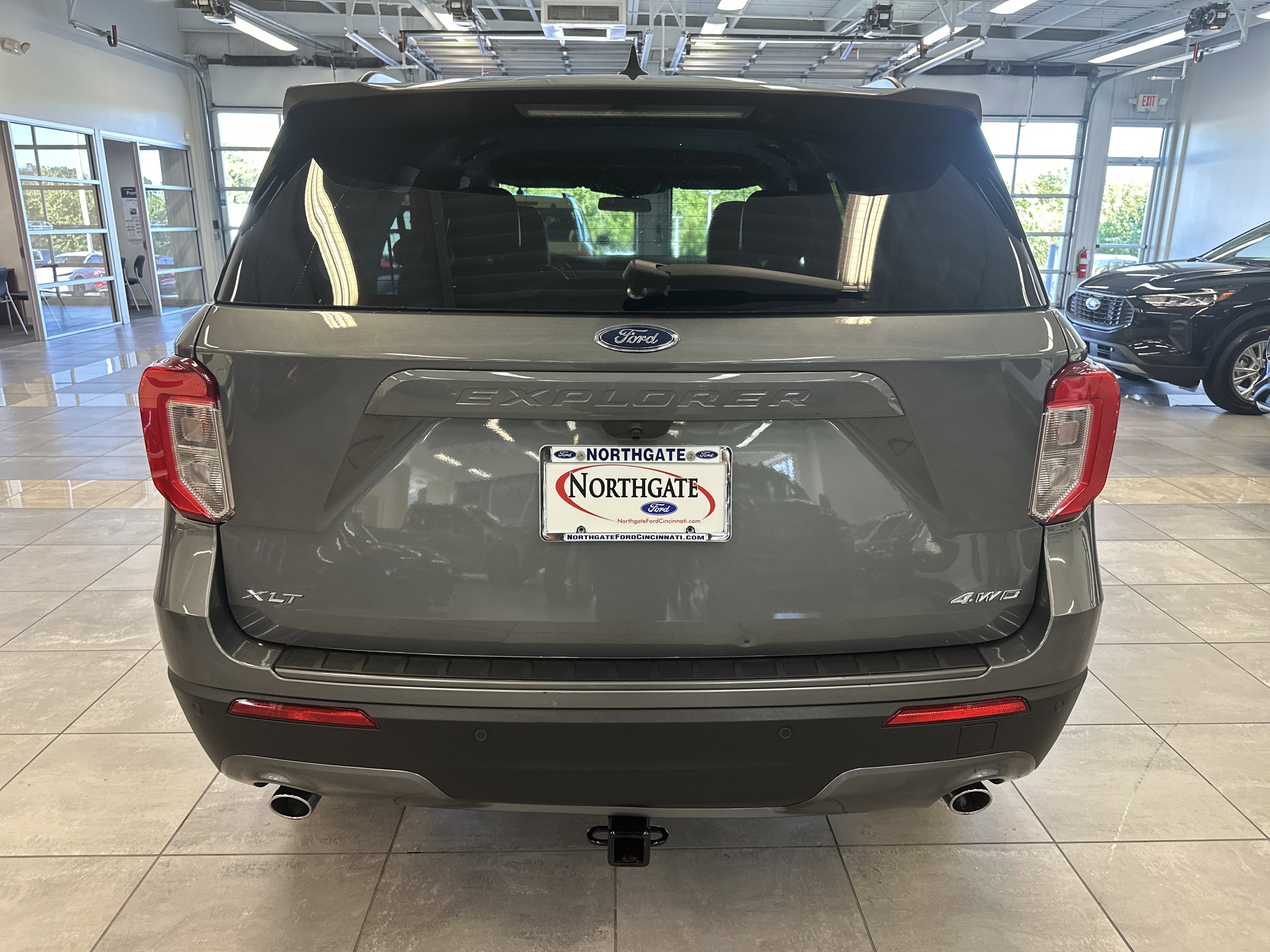 Certified 2022 Ford Explorer XLT w/ Equipment Group 202A image 4