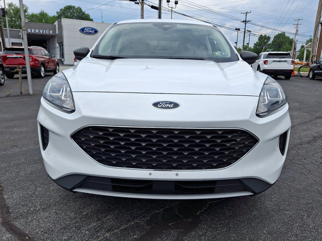 Certified 2022 Ford Escape SE w/ Convenience Package AWD/4WD image 2