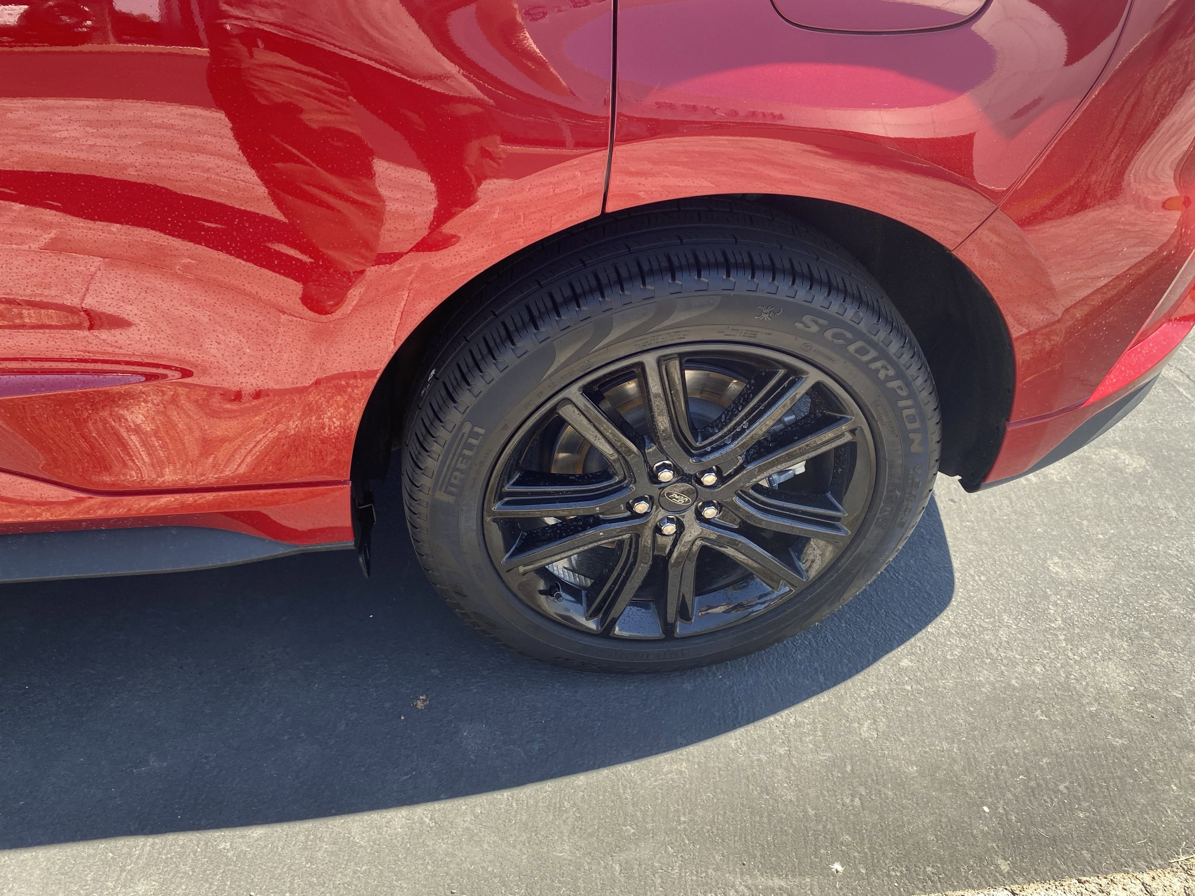 Certified 2024 Ford Edge ST-Line w/ Class II Trailer Tow Package image 20