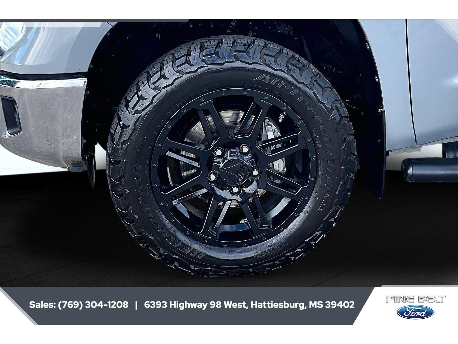 Used 2020 Toyota Tundra SR5 w/ SR5 Leather Package AWD/4WD image 7