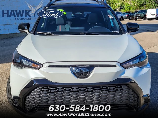 Used 2025 Toyota Corolla Cross AWD Hybrid w/ Moonroof Package image 4