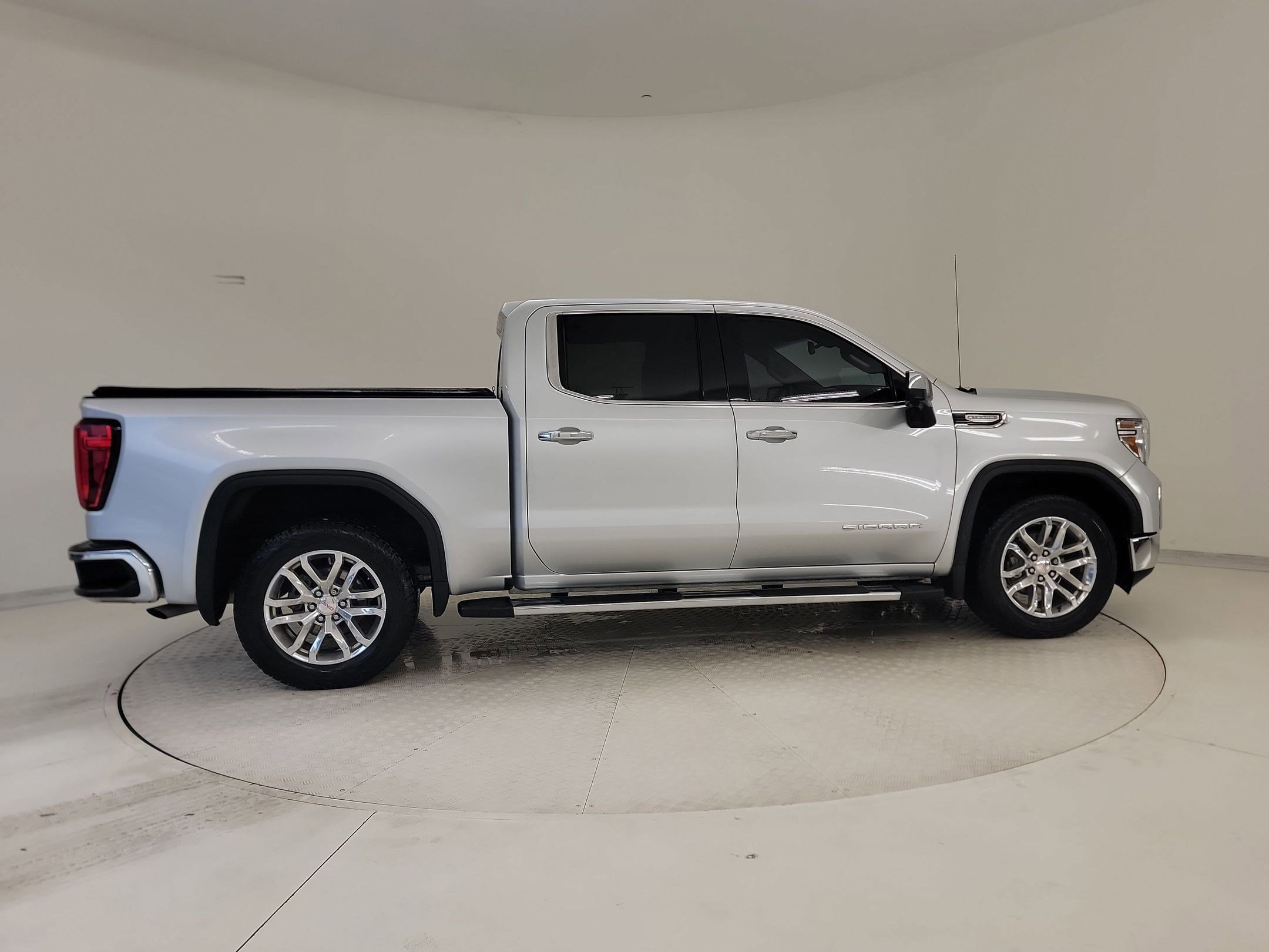 Used 2020 GMC Sierra 1500 SLT image 6