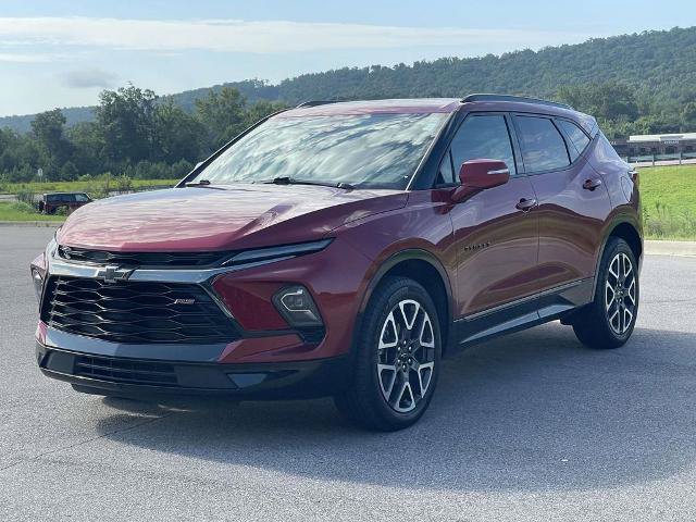 Used 2025 Chevrolet Blazer RS FWD image 5