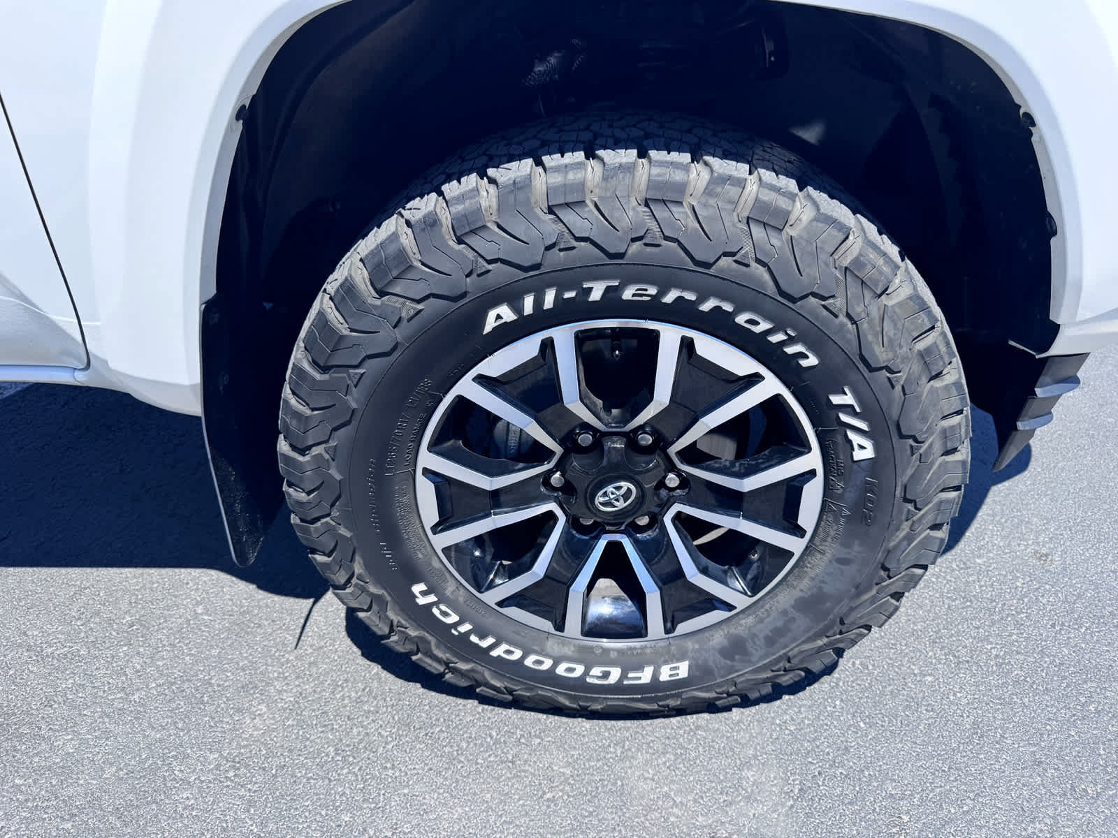 Used 2023 Toyota Tacoma TRD Sport AWD/4WD image 14