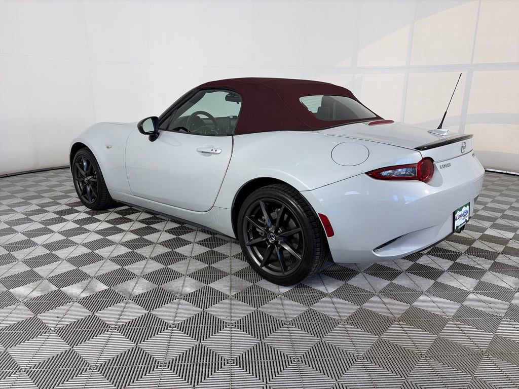 Used 2018 MAZDA MX-5 Miata Club image 5