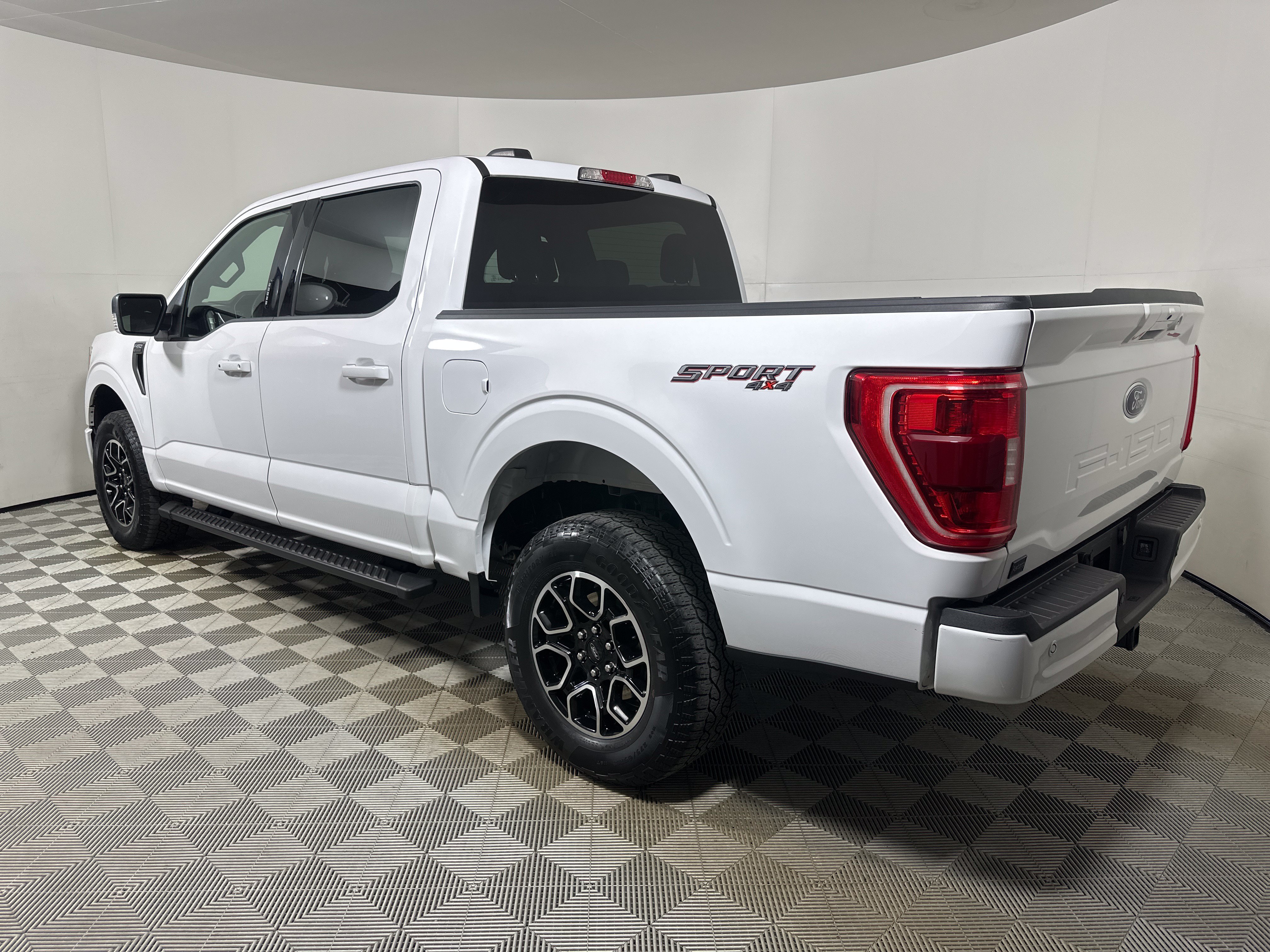 Certified 2023 Ford F150 4x4 SuperCrew image 5