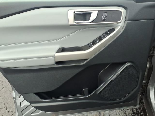 Certified 2023 Ford Explorer XLT w/ Equipment Group 202A image 12