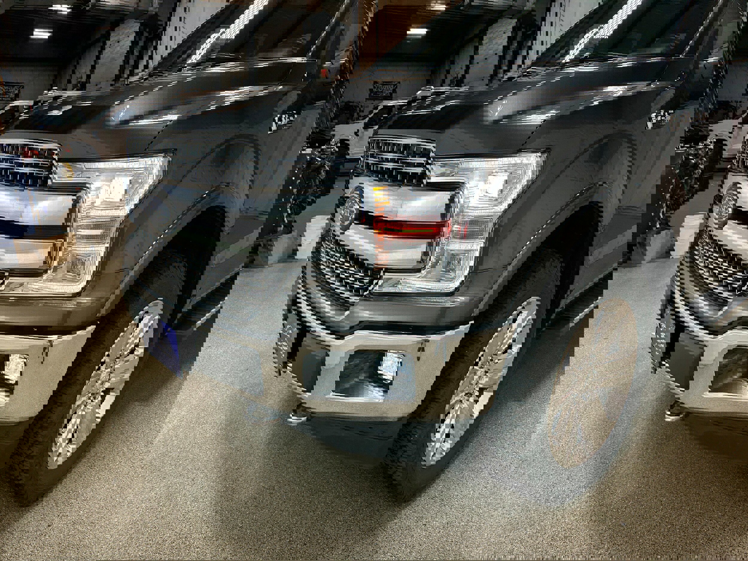 Certified 2020 Ford F150 Lariat w/ Equipment Group 502A Luxury image 9