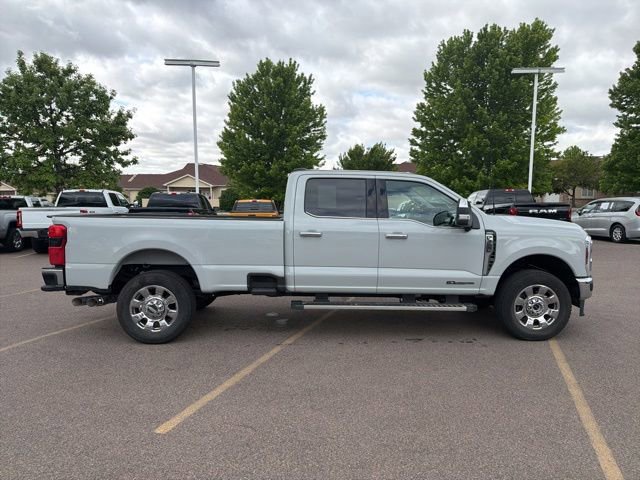 Certified 2025 Ford F350 Lariat w/ Chrome Package AWD/4WD image 7