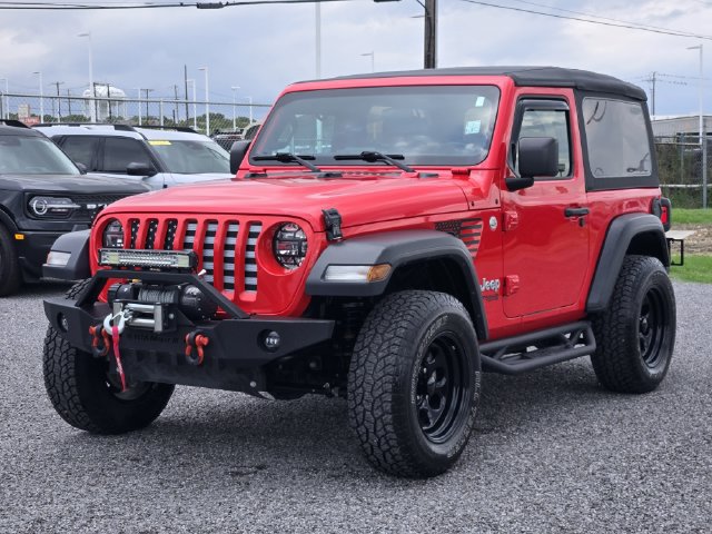 Used 2019 Jeep Wrangler Sport AWD/4WD image 3