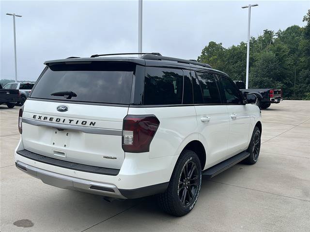Certified 2022 Ford Expedition XLT AWD/4WD image 5