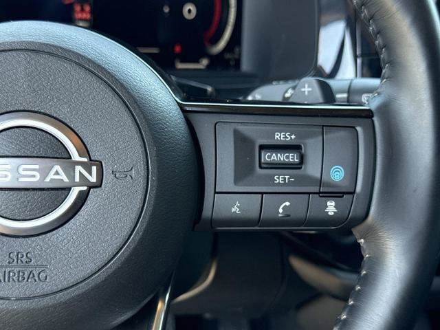Used 2023 Nissan Pathfinder Platinum AWD/4WD image 18