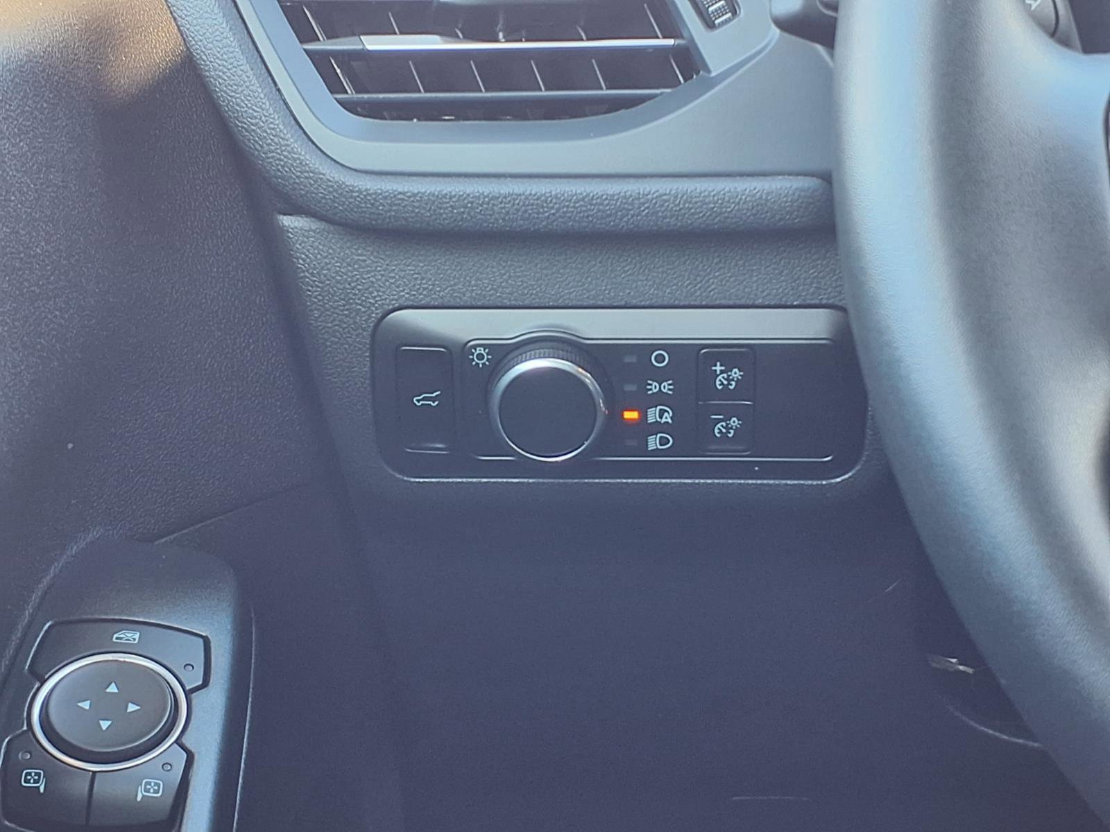 Certified 2023 Ford Escape Active AWD/4WD image 17
