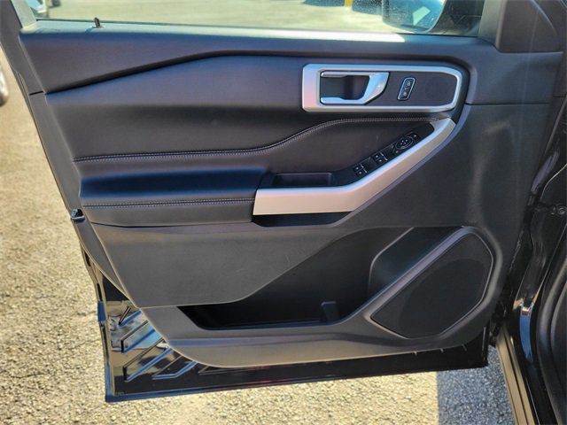 Certified 2023 Ford Explorer XLT image 15