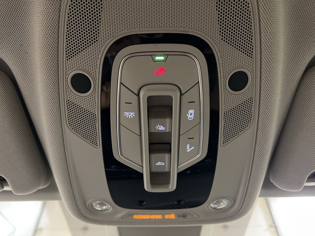 Used 2020 Audi Q7 3.0T Prestige image 27