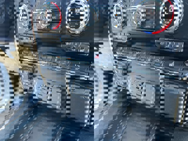 Used 2022 GMC Sierra 3500 Denali w/ Denali Ultimate Package image 24