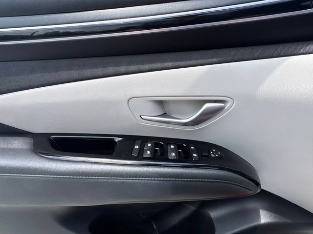 Used 2023 Hyundai Tucson Limited FWD image 11