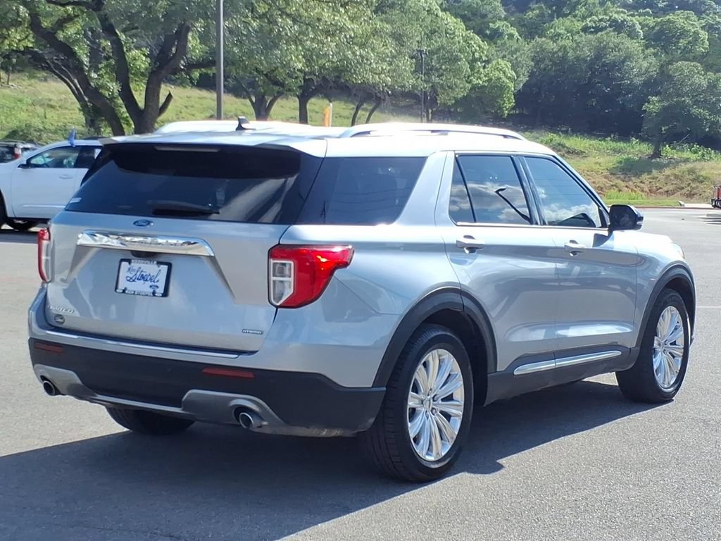 Certified 2021 Ford Explorer Limited w/ Hybrid Equipment Group 310A RWD image 9