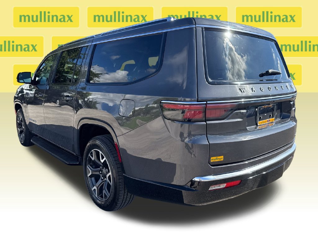Used 2024 Jeep Wagoneer L Series III w/ HD Trailer Tow Package AWD/4WD image 8