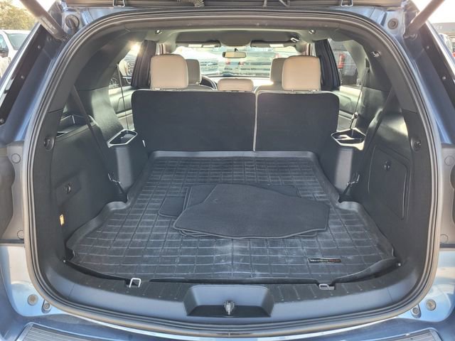 Certified 2018 Ford Explorer XLT w/ Equipment Group 202A image 17