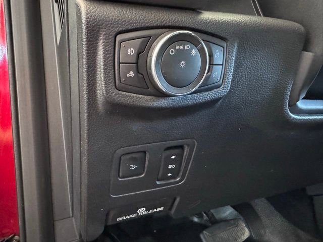 Certified 2017 Ford F350 Platinum w/ Platinum Ultimate Package AWD/4WD image 26