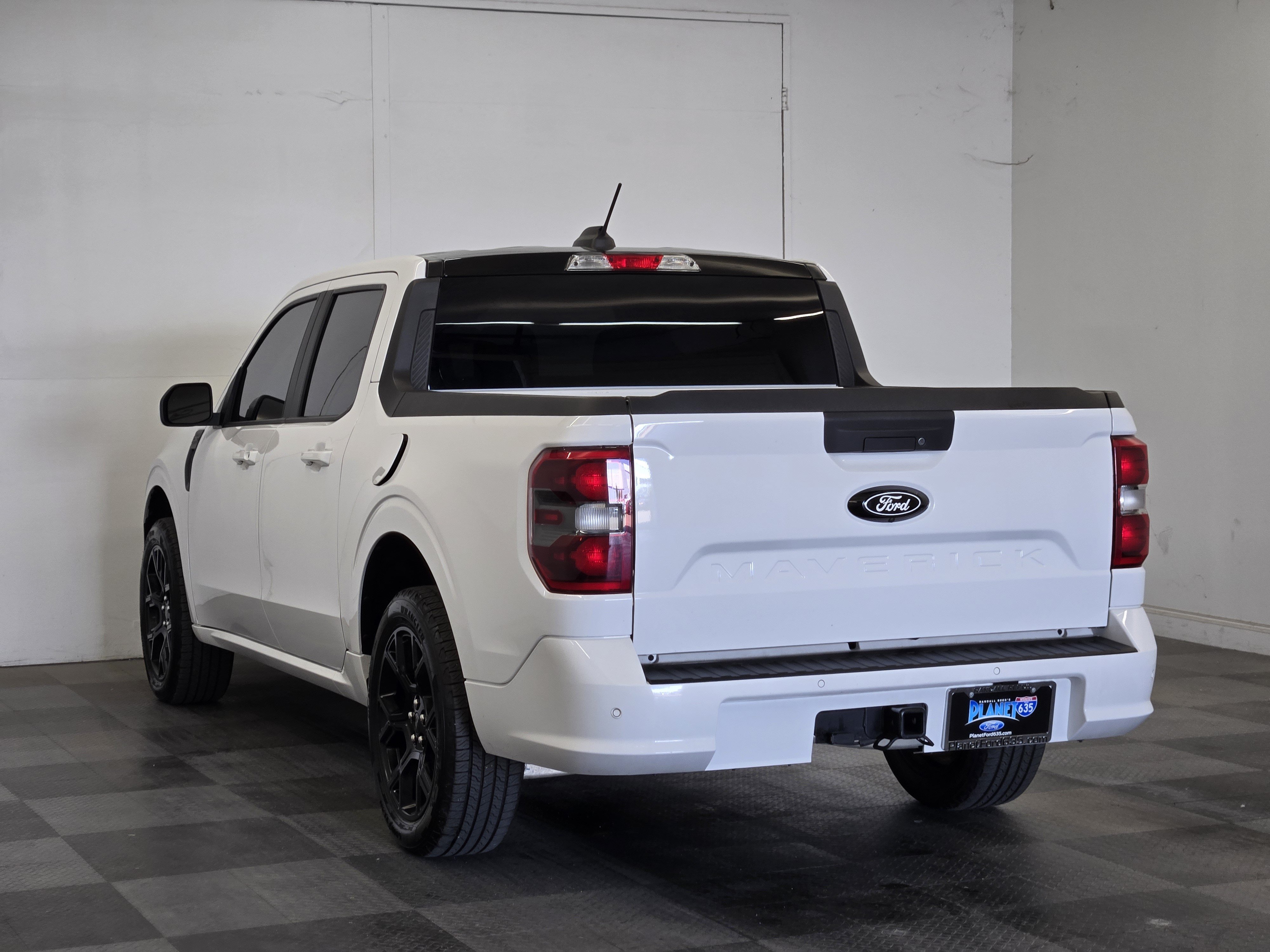 Certified 2025 Ford Maverick Lobo AWD/4WD image 5