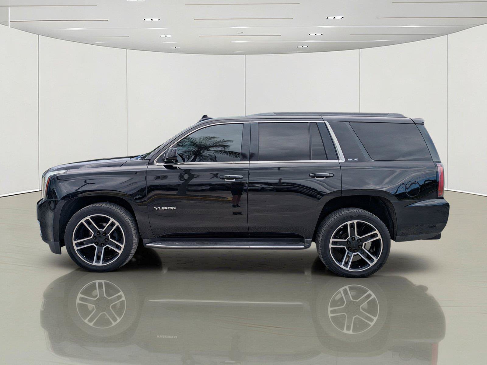 Used 2019 GMC Yukon SLE w/ Convenience Package RWD image 9