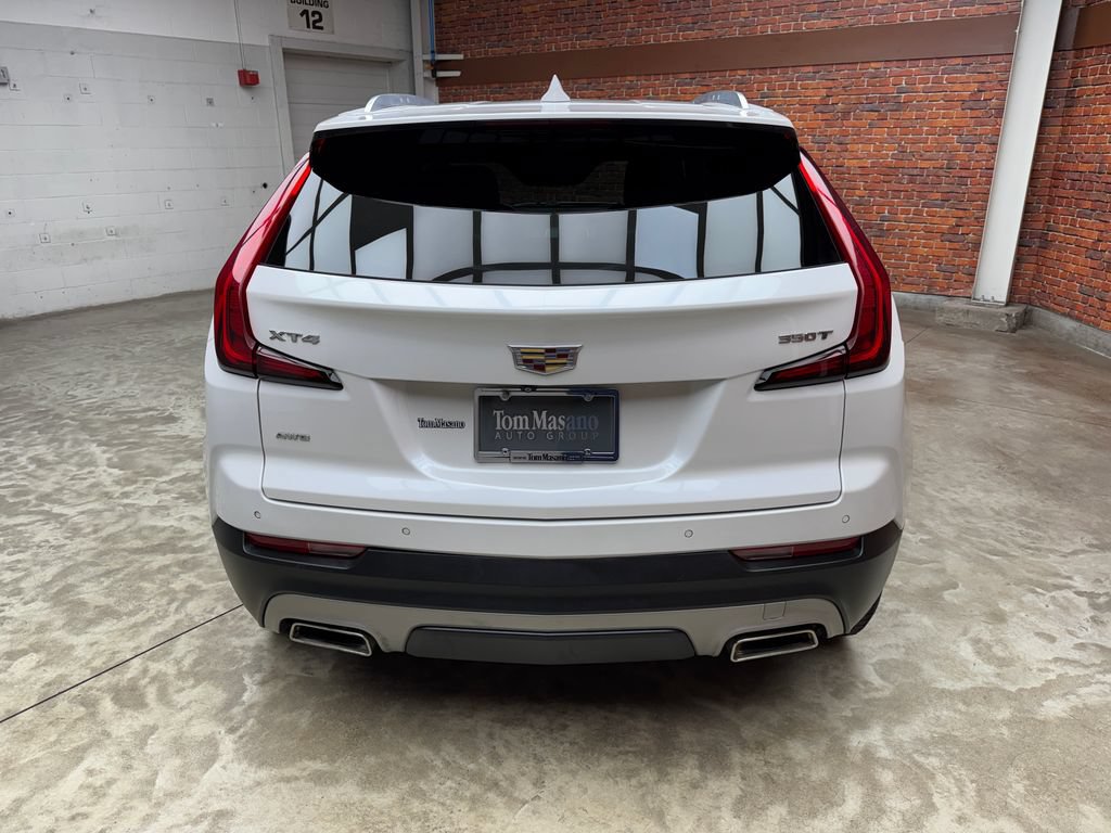 Used 2021 Cadillac XT4 Premium Luxury AWD/4WD image 3