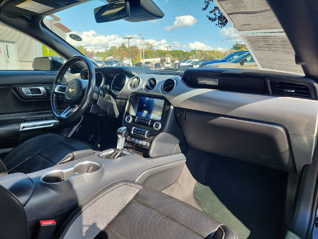 Certified 2022 Ford Mustang Premium RWD image 26