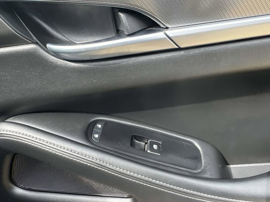 Used 2024 INFINITI QX60 Luxe FWD image 16