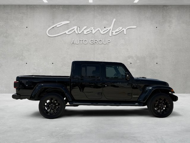 Used 2023 Jeep Gladiator Overland AWD/4WD image 17