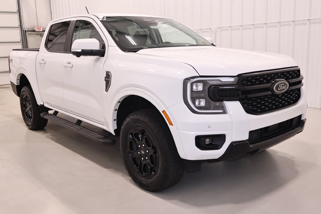 Certified 2025 Ford Ranger Lariat w/ FX4 Off-Road Package AWD/4WD image 4