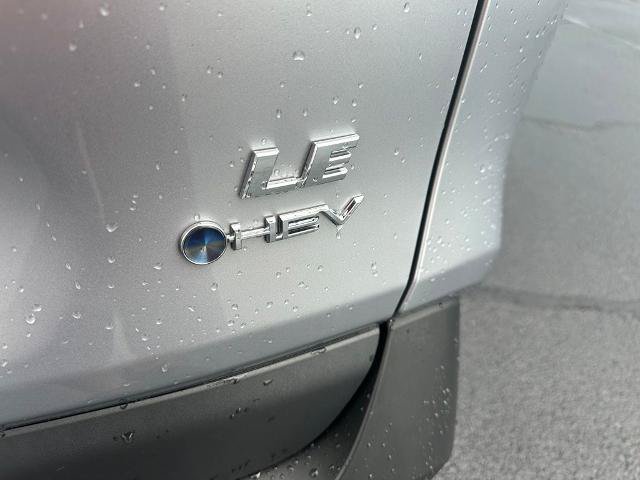 Used 2025 Toyota RAV4 LE AWD/4WD image 18