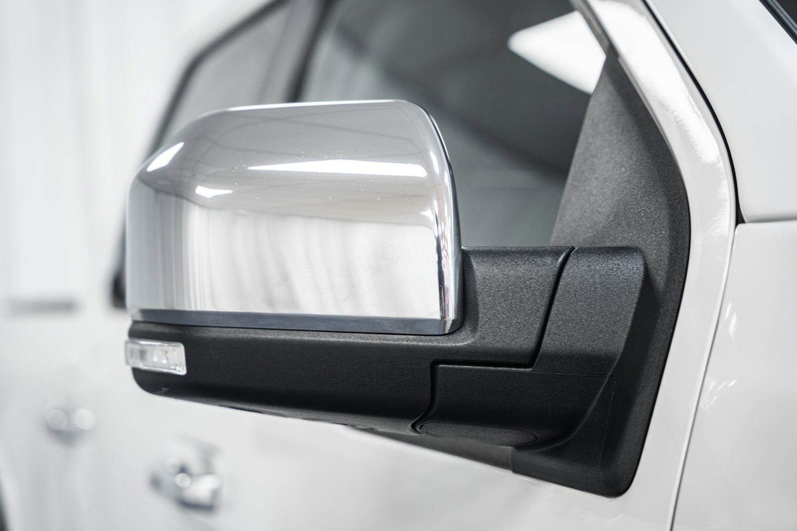 Certified 2019 Ford F150 Lariat w/ Equipment Group 502A Luxury image 17