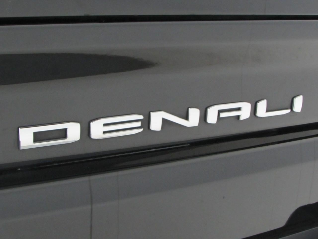 Used 2023 GMC Sierra 1500 Denali w/ Denali Reserve Package AWD/4WD image 35