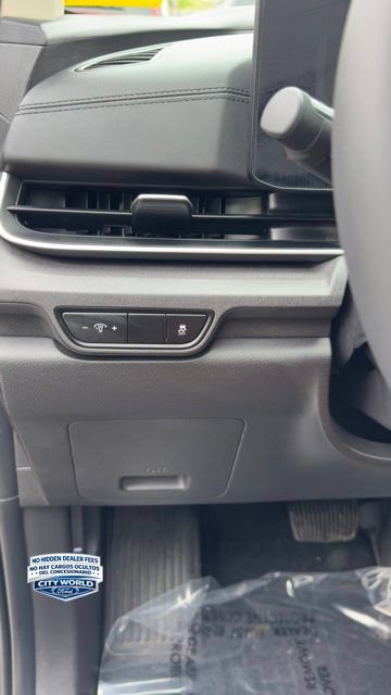 Used 2026 Kia Carnival SX FWD image 8