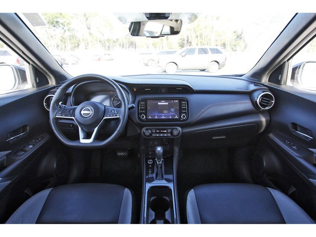 Used 2023 Nissan Kicks SR w/ SR Premium Package image 12