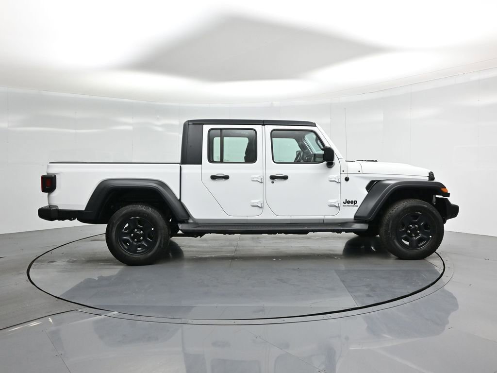Used 2020 Jeep Gladiator Sport image 10