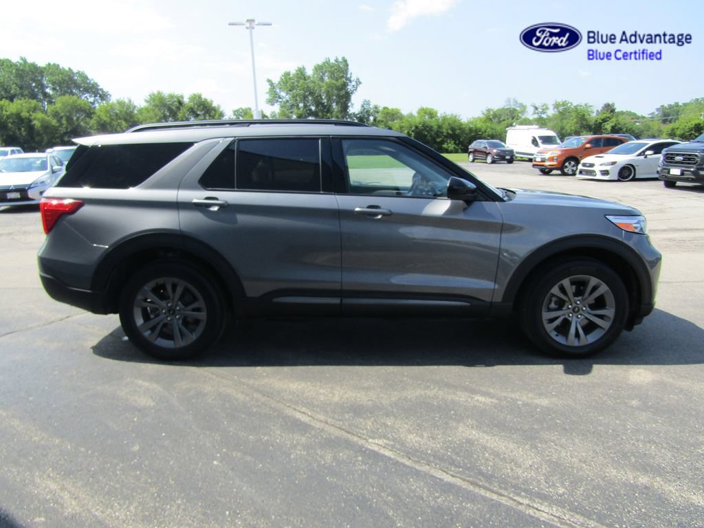 Certified 2024 Ford Explorer XLT w/ Equipment Group 202A AWD/4WD image 8