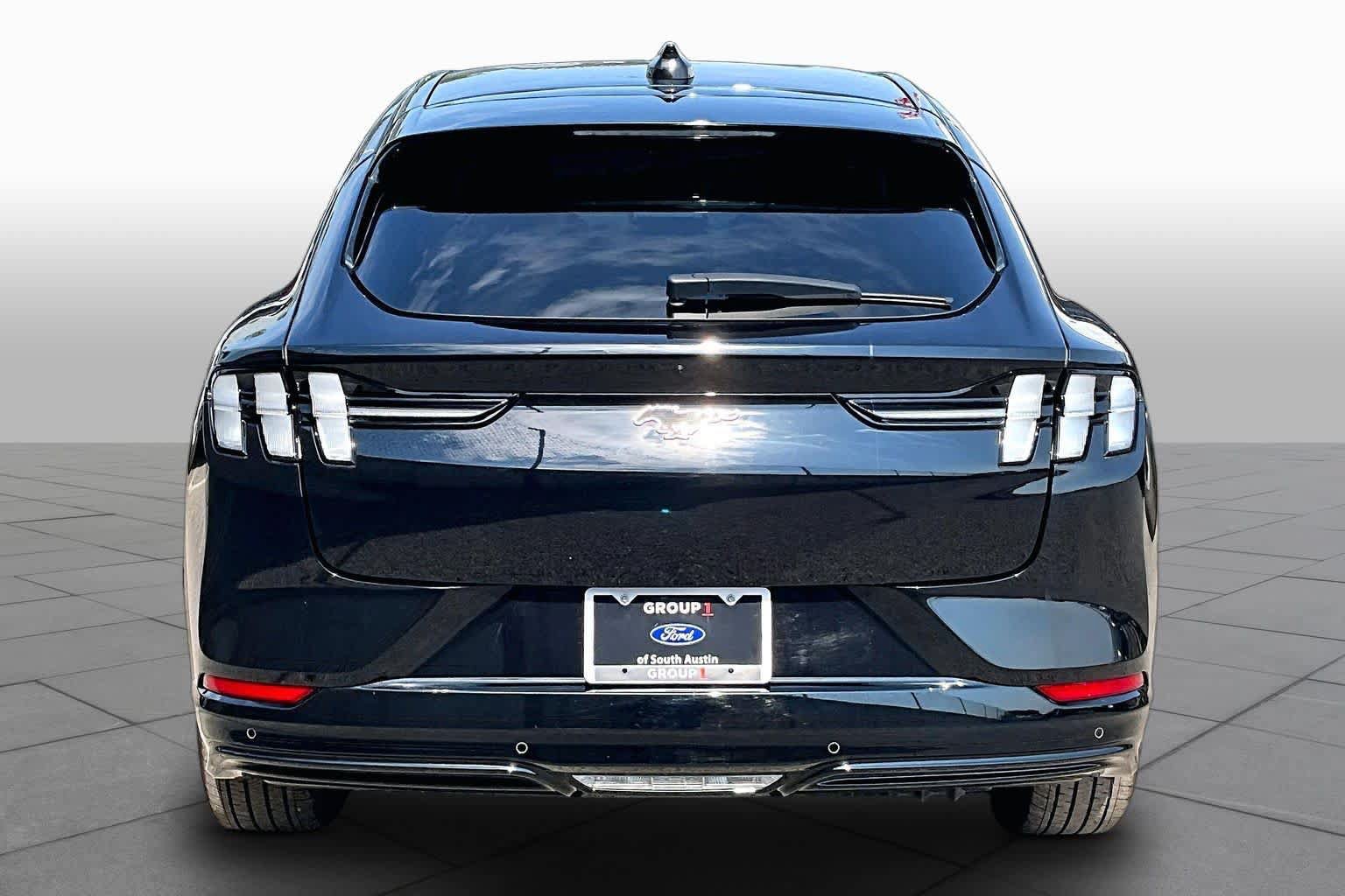 Certified 2025 Ford Mustang Mach-E Premium w/ Sport Appearance Package AWD/4WD image 6