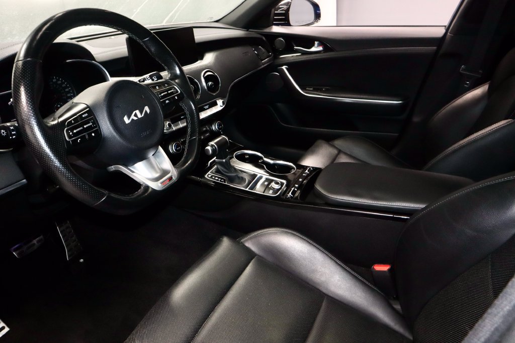 Used 2022 Kia Stinger GT-Line w/ Sun & Sound Package AWD/4WD image 23