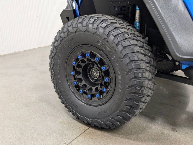 Used 2023 Jeep Wrangler Sport AWD/4WD image 6