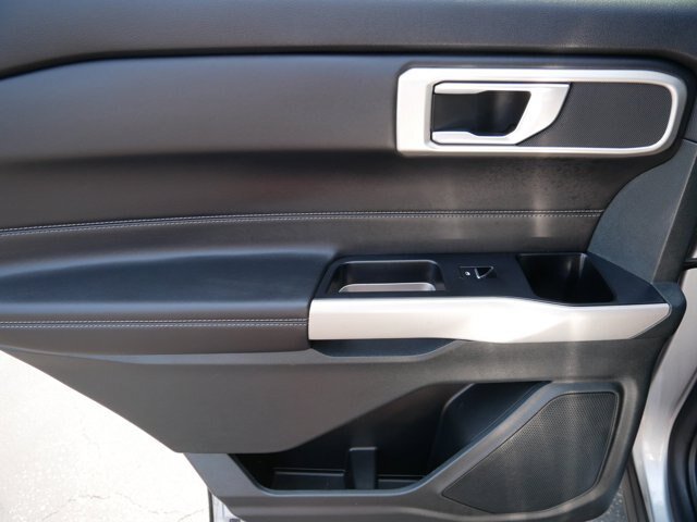 Certified 2023 Ford Explorer XLT w/ Equipment Group 202A AWD/4WD image 14