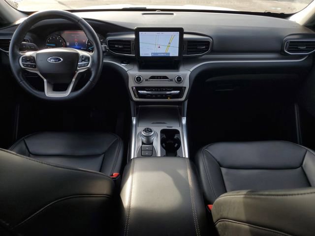 Certified 2022 Ford Explorer XLT w/ Equipment Group 202A image 27