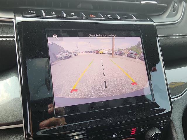 Used 2022 Jeep Grand Cherokee Altitude AWD/4WD image 19